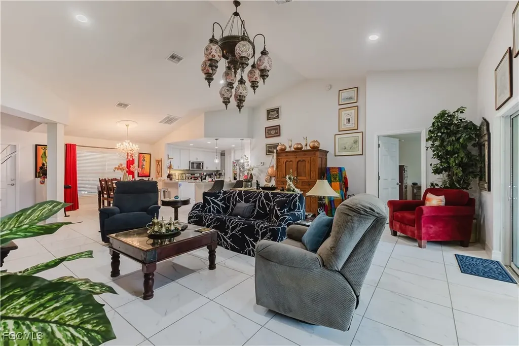 6131 Arbor Avenue Fort Myers FL 33905