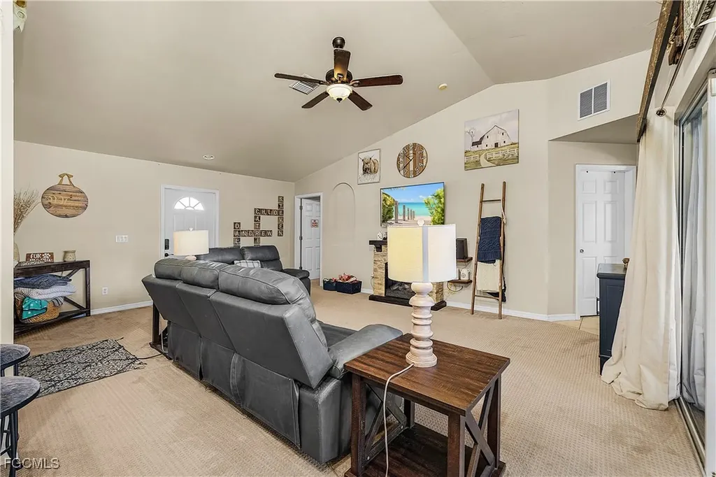 2029 Savona Parkway W Cape Coral FL 33914