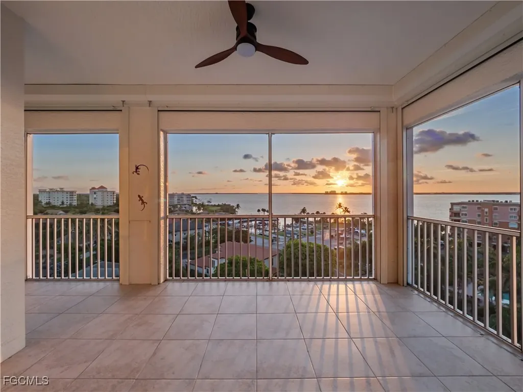 Fort Myers FL, 14819 Laguna Drive, Unit 703