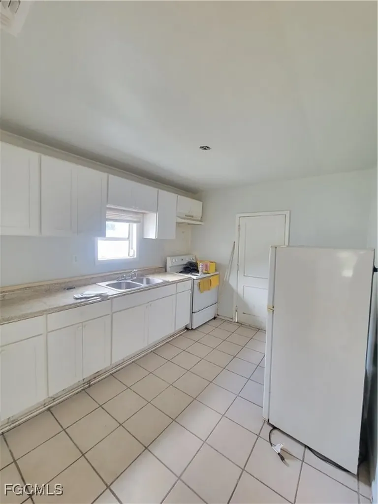 2816 Central Avenue Fort Myers FL 33901