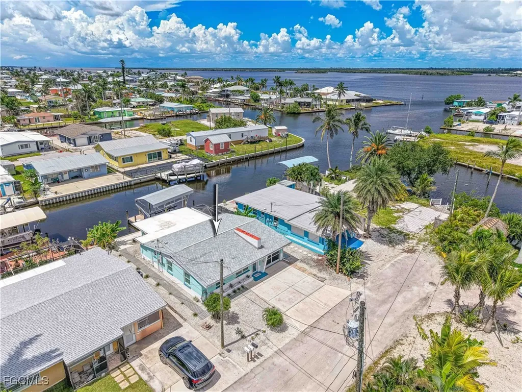 2500 Harbor View Drive Matlacha FL 33993