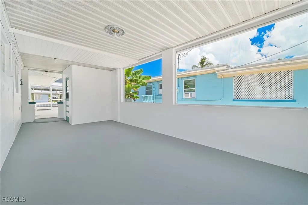2500 Harbor View Drive Matlacha FL 33993