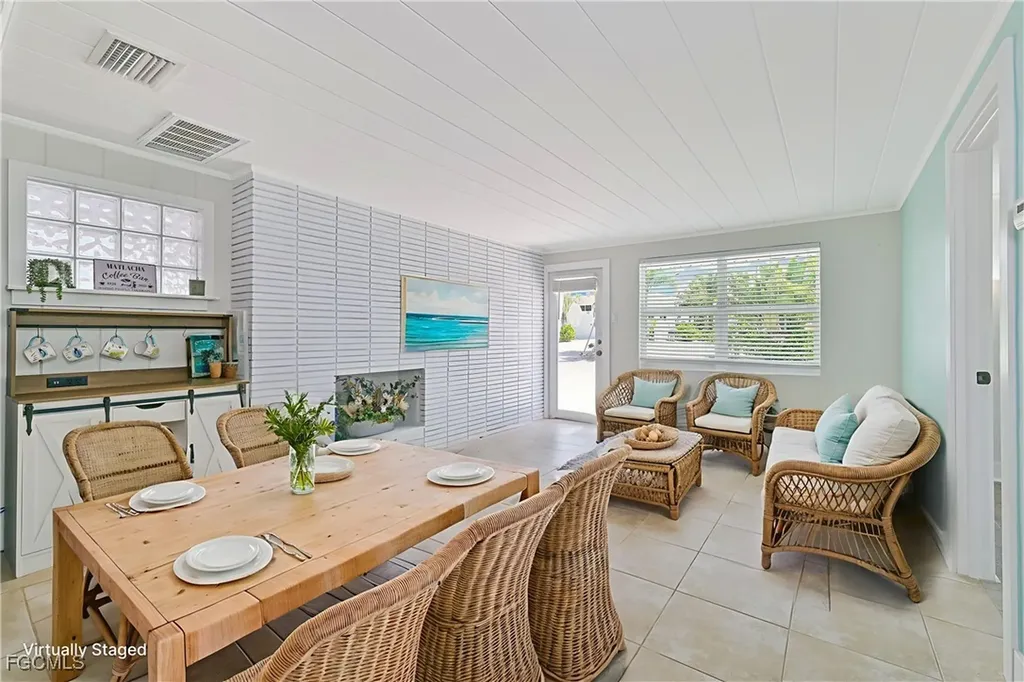 2500 Harbor View Drive Matlacha FL 33993