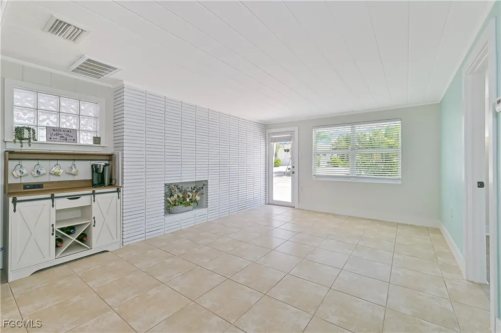 2500 Harbor View Drive Matlacha FL 33993