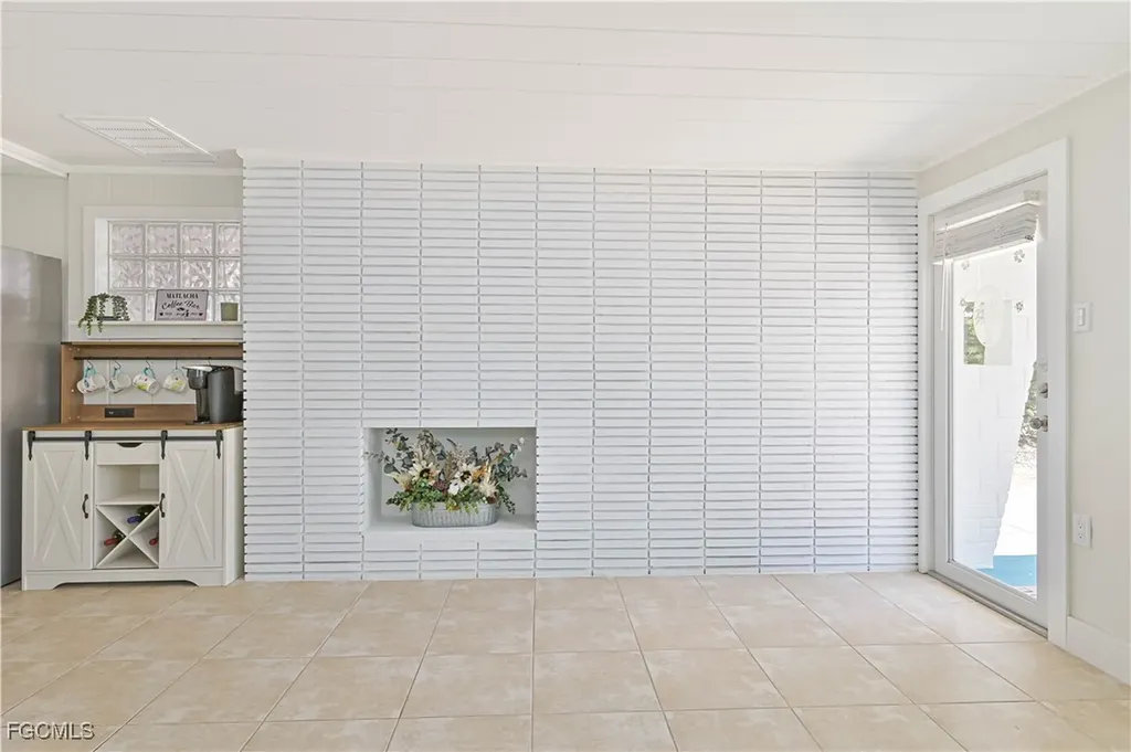 2500 Harbor View Drive Matlacha FL 33993