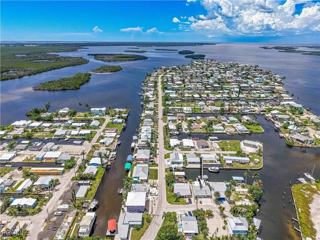 2500 Harbor View Drive Matlacha FL 33993