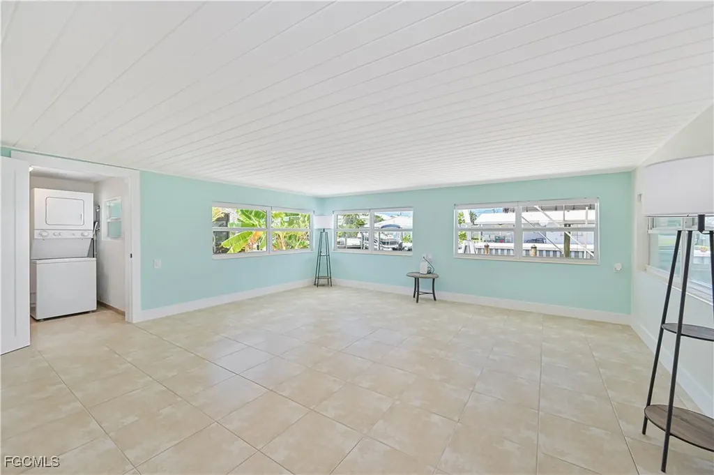 2500 Harbor View Drive Matlacha FL 33993