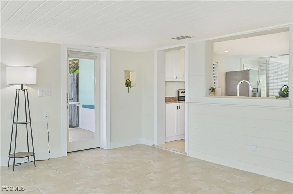 2500 Harbor View Drive Matlacha FL 33993