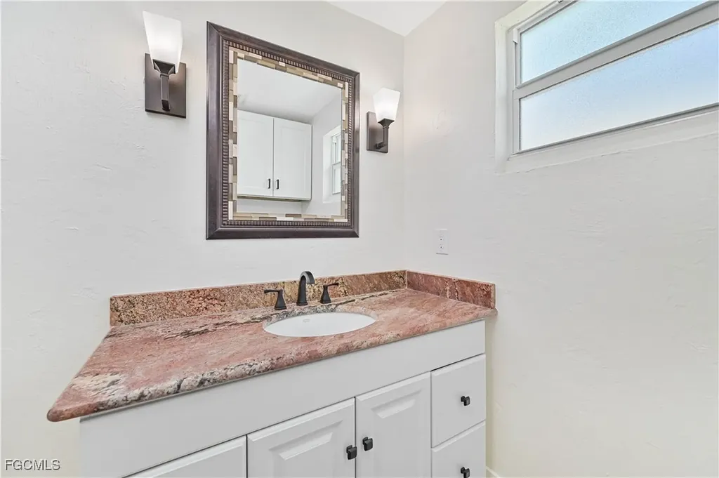 2500 Harbor View Drive Matlacha FL 33993