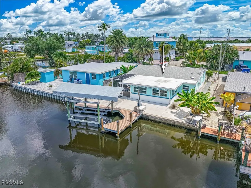 2500 Harbor View Drive Matlacha FL 33993