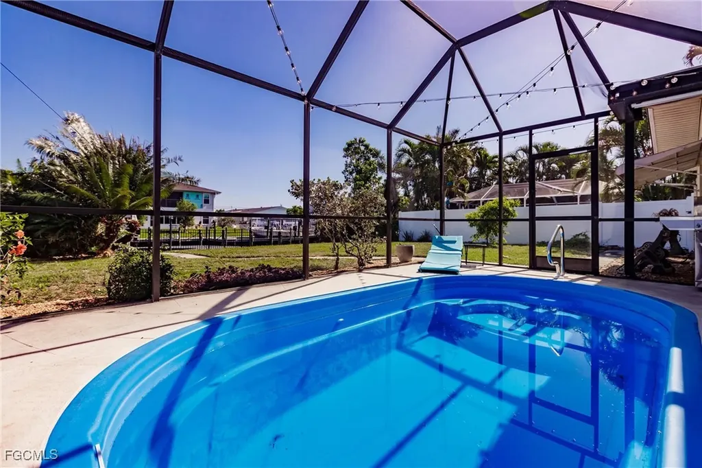 1437 Vendome Court Cape Coral FL 33904