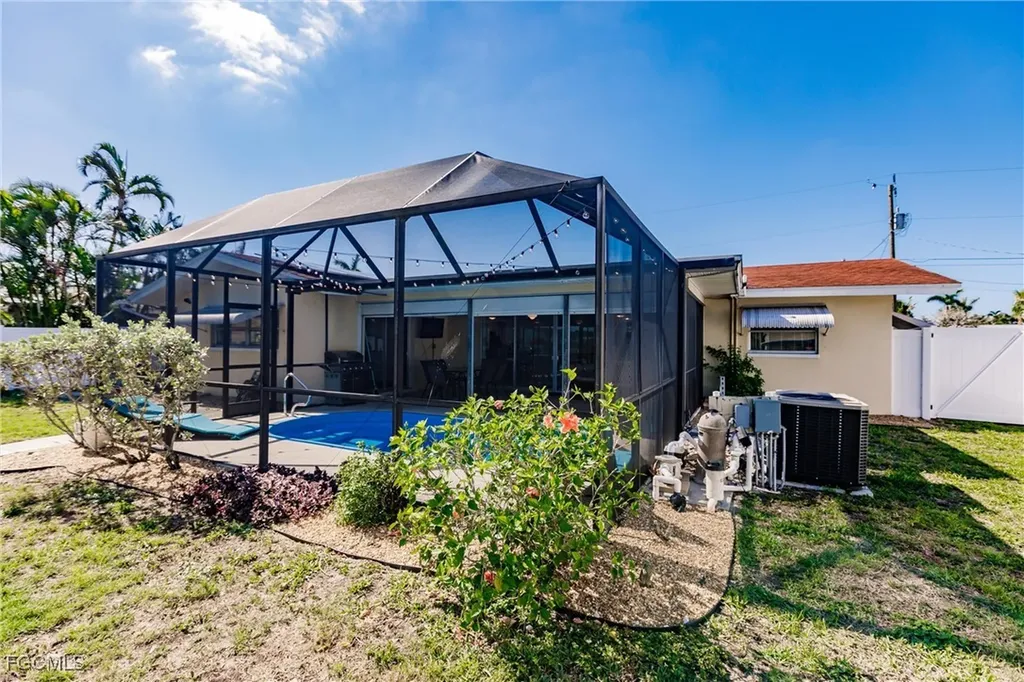 1437 Vendome Court Cape Coral FL 33904