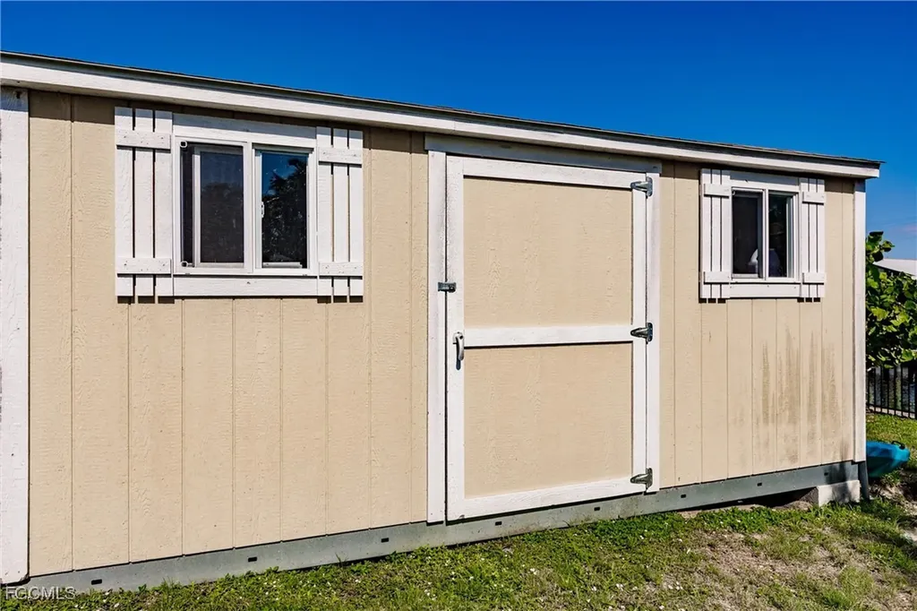 1437 Vendome Court Cape Coral FL 33904