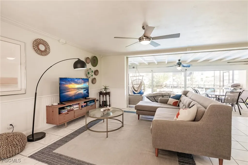 1437 Vendome Court Cape Coral FL 33904