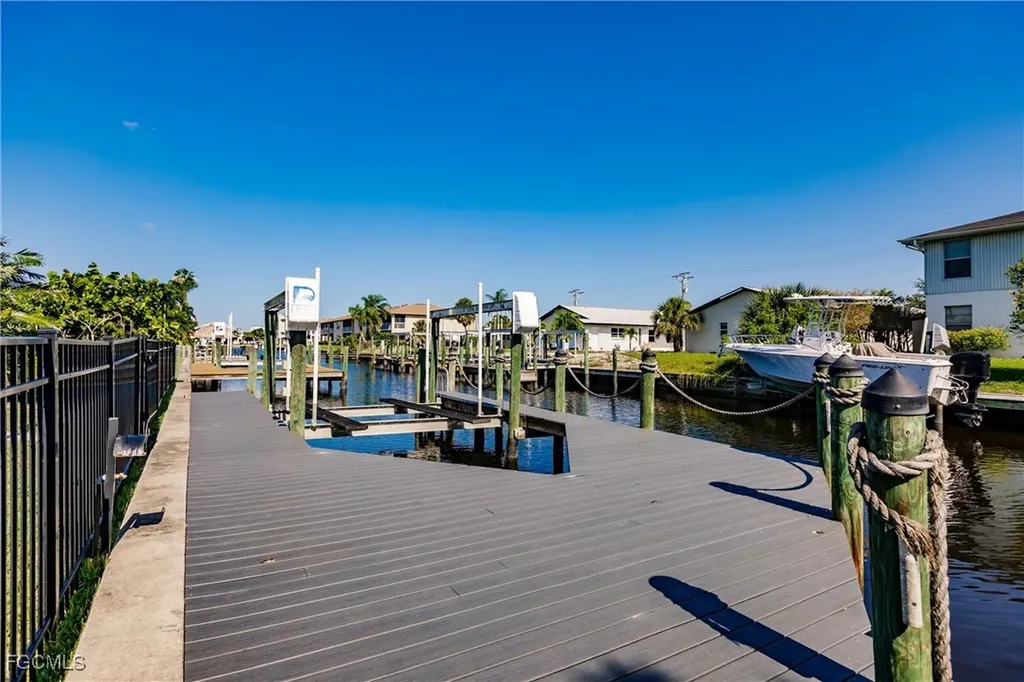 1437 Vendome Court Cape Coral FL 33904