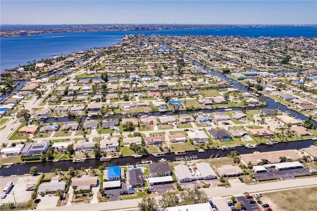 1437 Vendome Court Cape Coral FL 33904