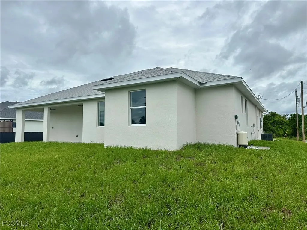 921 Norton Avenue S Lehigh Acres FL 33974
