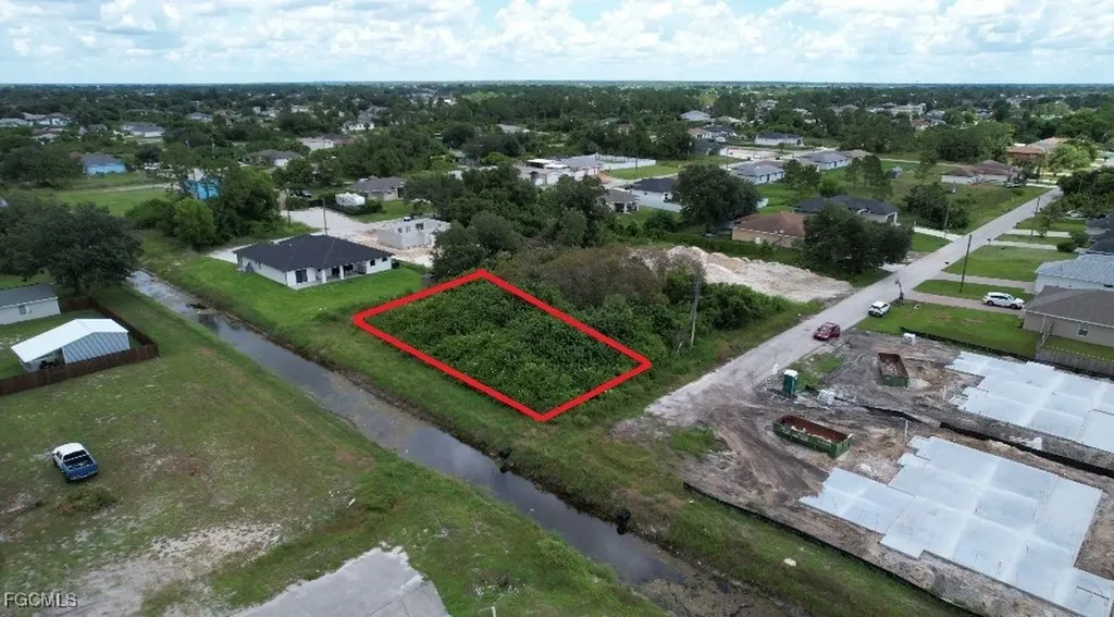 3818 34th Street SW Lehigh Acres FL 33976
