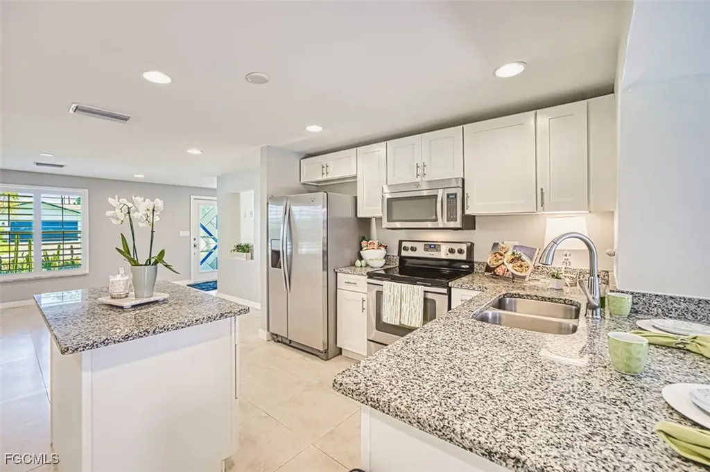 408 Prather Drive Fort Myers FL 33919