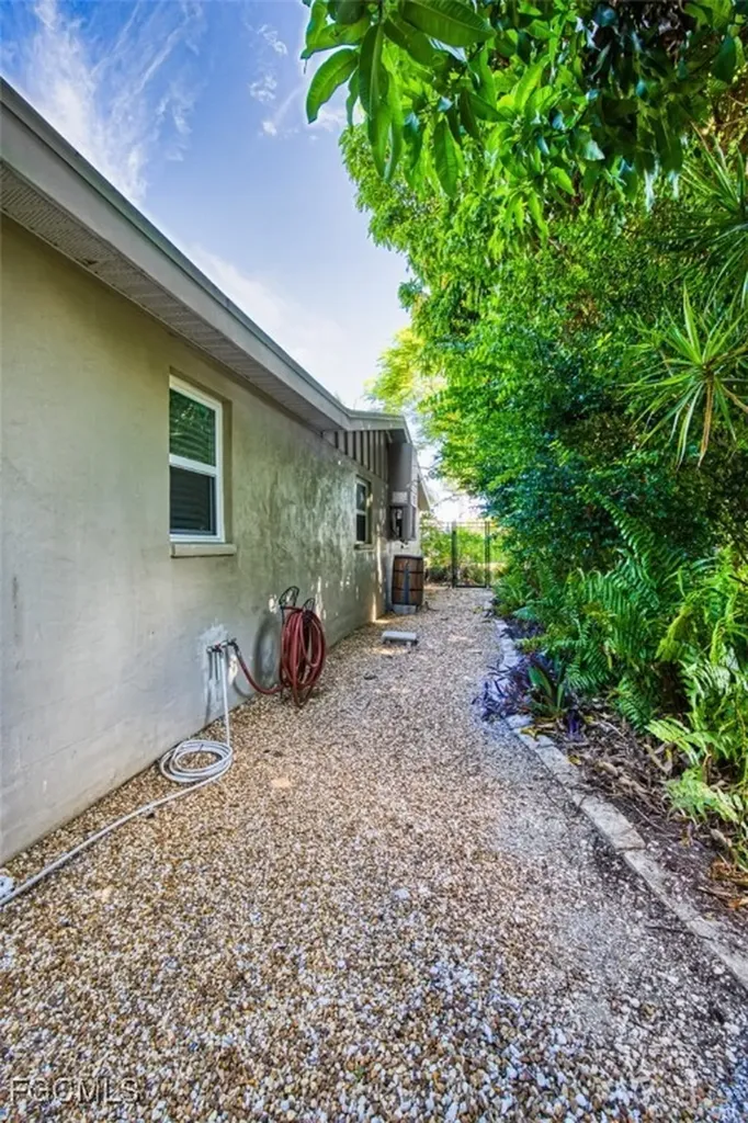 408 Prather Drive Fort Myers FL 33919
