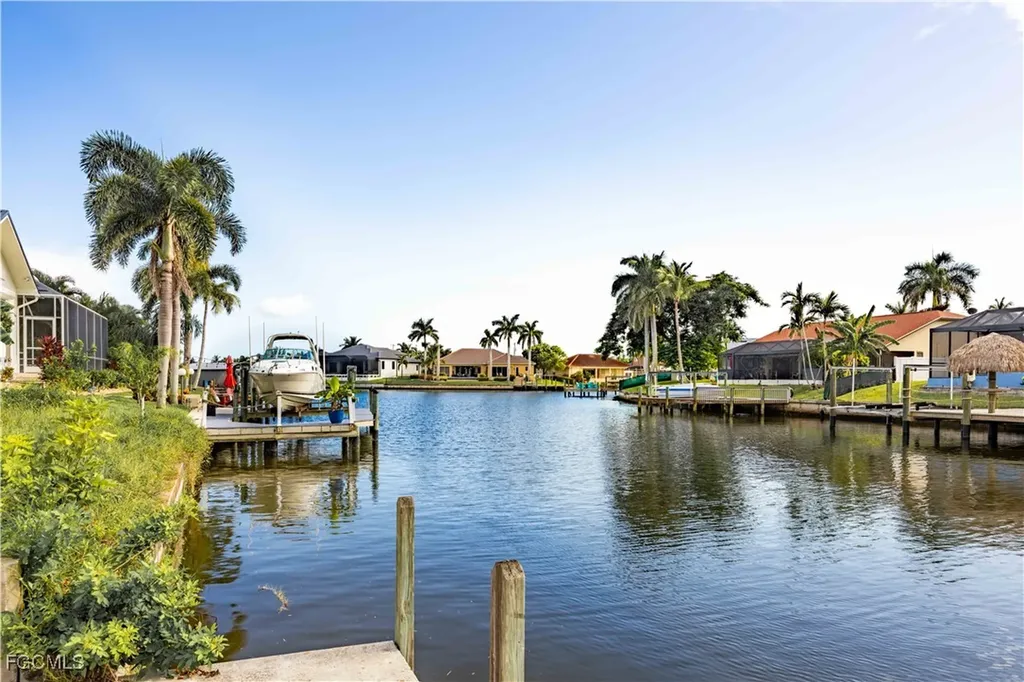 5216 SW 22nd Place Cape Coral FL 33914