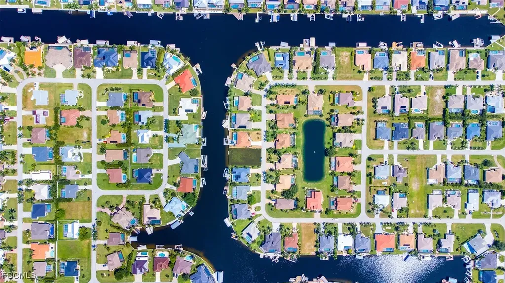 5216 SW 22nd Place Cape Coral FL 33914