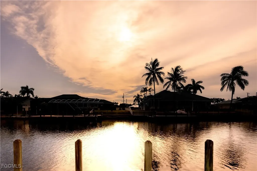 5216 SW 22nd Place Cape Coral FL 33914