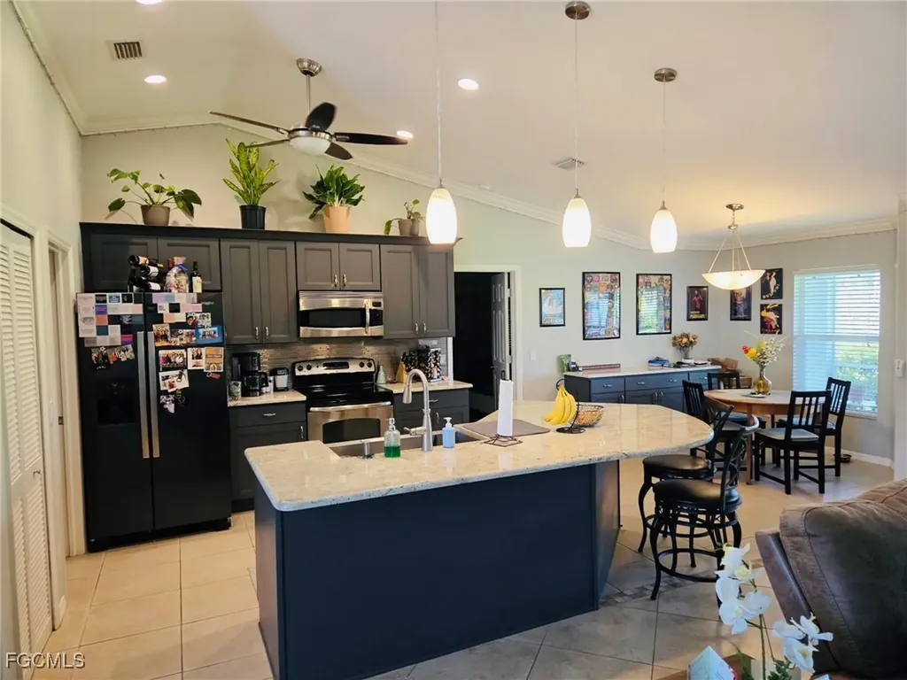 1139 SW 18th Avenue Cape Coral FL 33991