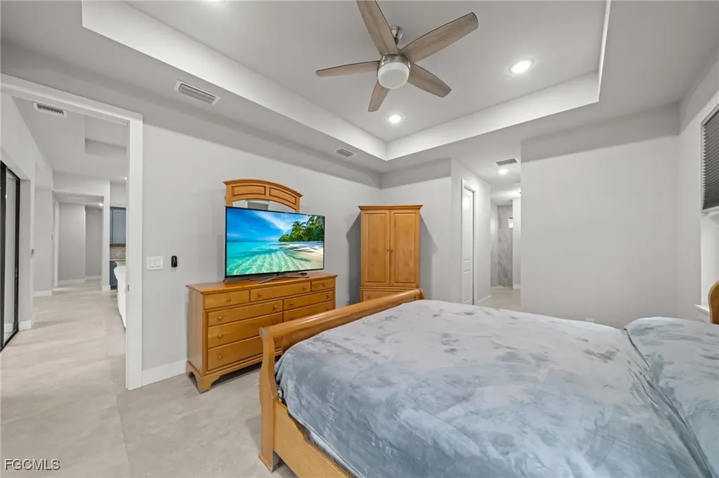 4450 Connection Avenue Cape Coral FL 33909