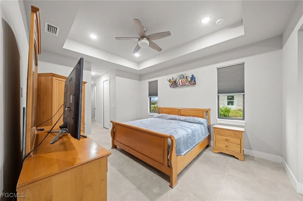 4450 Connection Avenue Cape Coral FL 33909