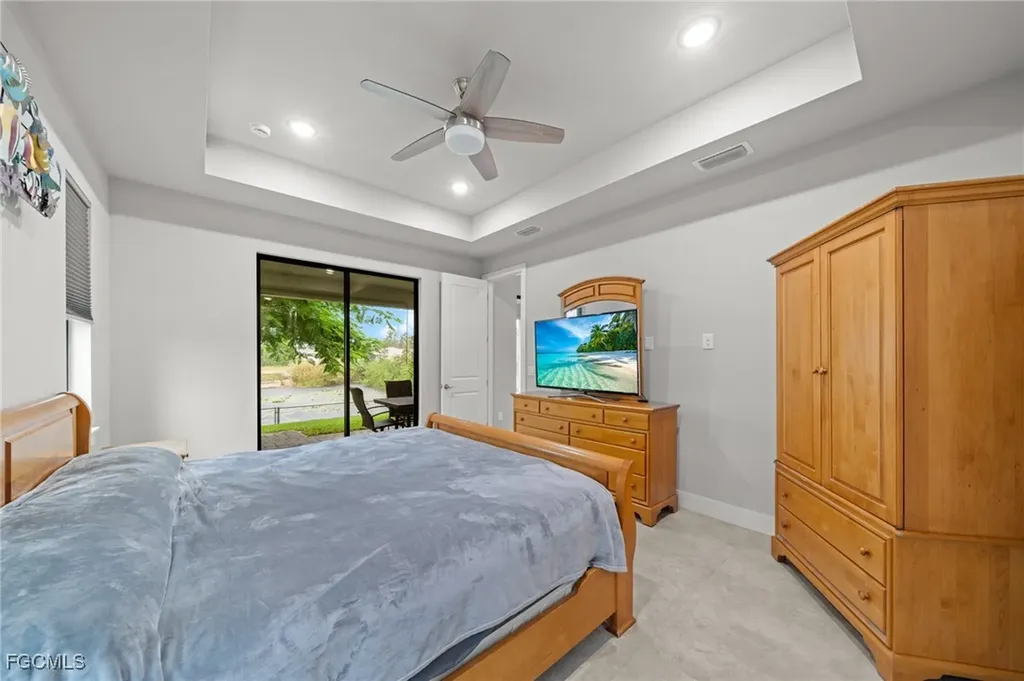 4450 Connection Avenue Cape Coral FL 33909