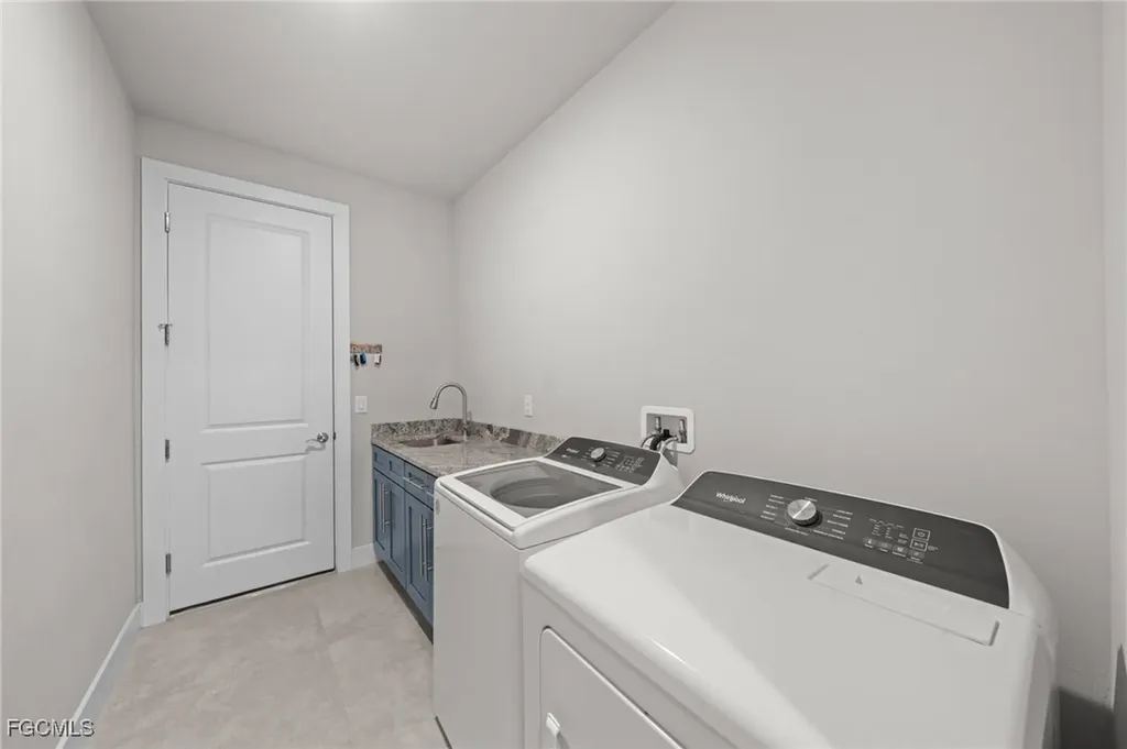 4450 Connection Avenue Cape Coral FL 33909