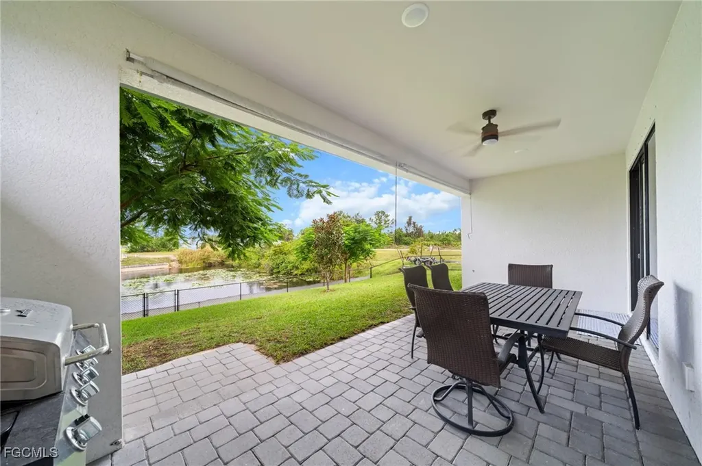 4450 Connection Avenue Cape Coral FL 33909