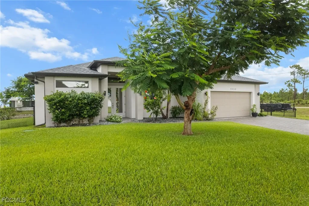 4450 Connection Avenue Cape Coral FL 33909