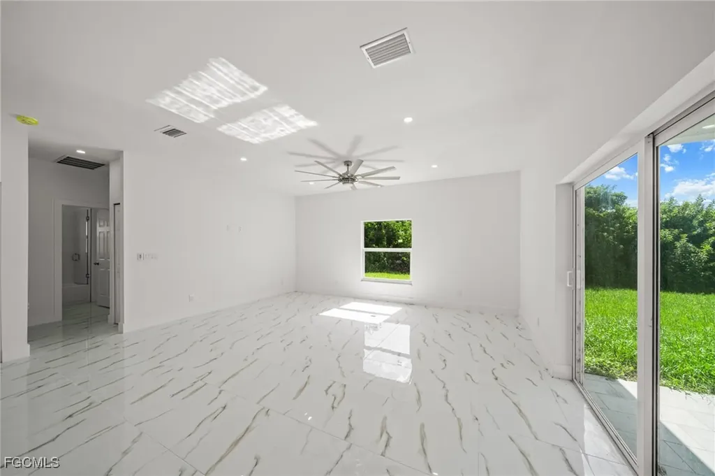 2020 NE Juanita Place Cape Coral FL 33909