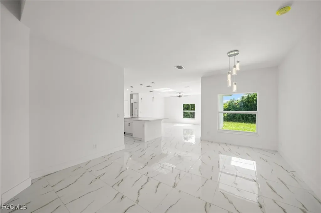 2020 NE Juanita Place Cape Coral FL 33909