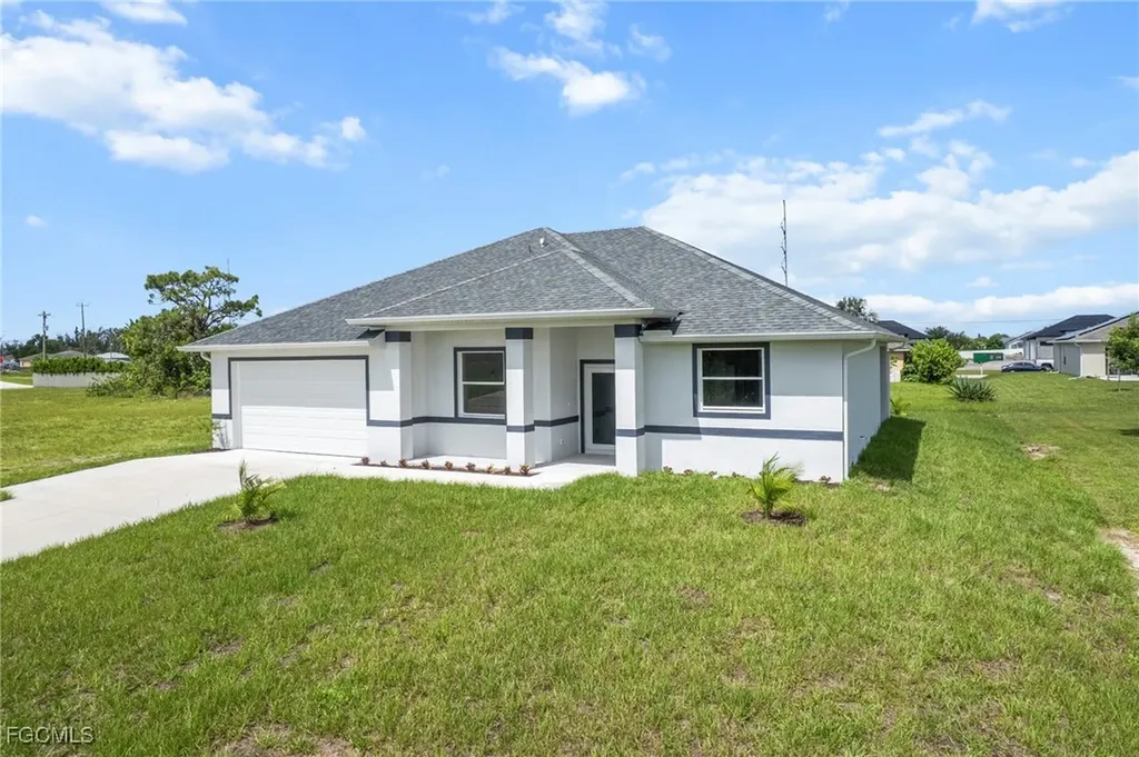 2020 NE Juanita Place Cape Coral FL 33909