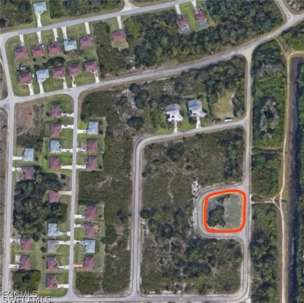 660 Whitmore Loop Lehigh Acres FL 33972
