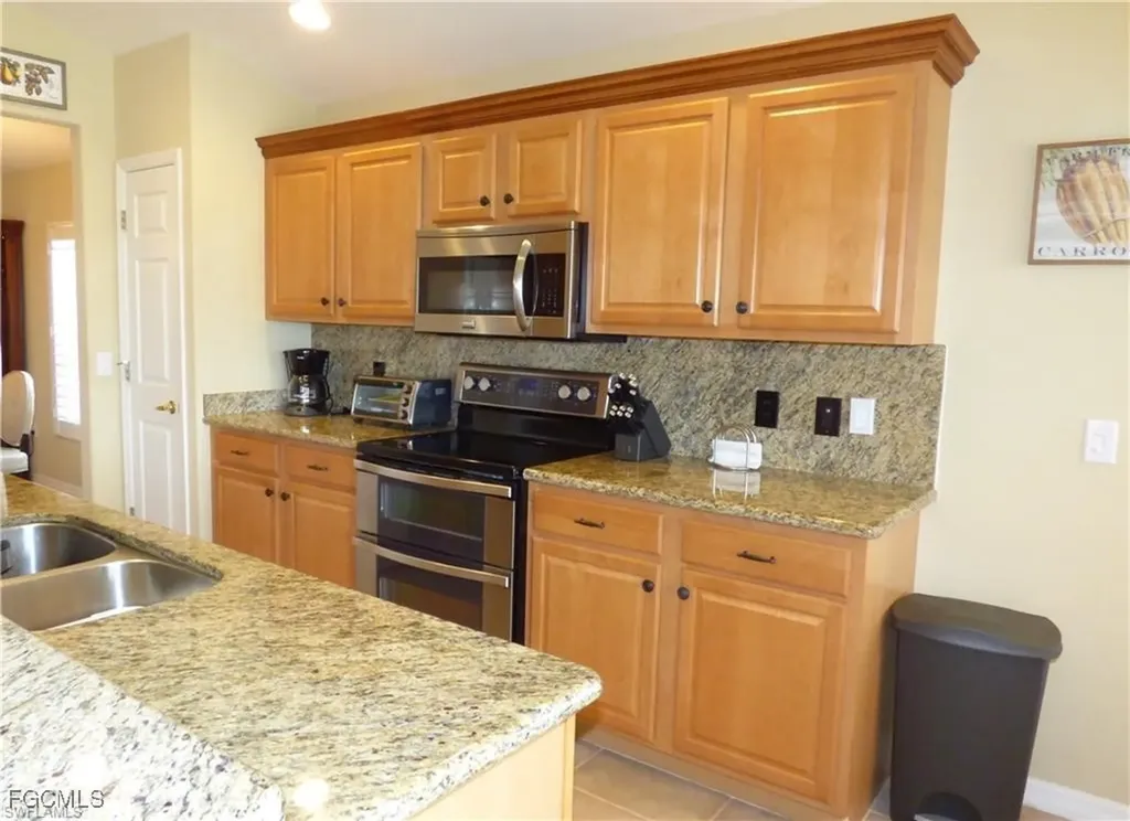 10053 Majestic Avenue Fort Myers FL 33913