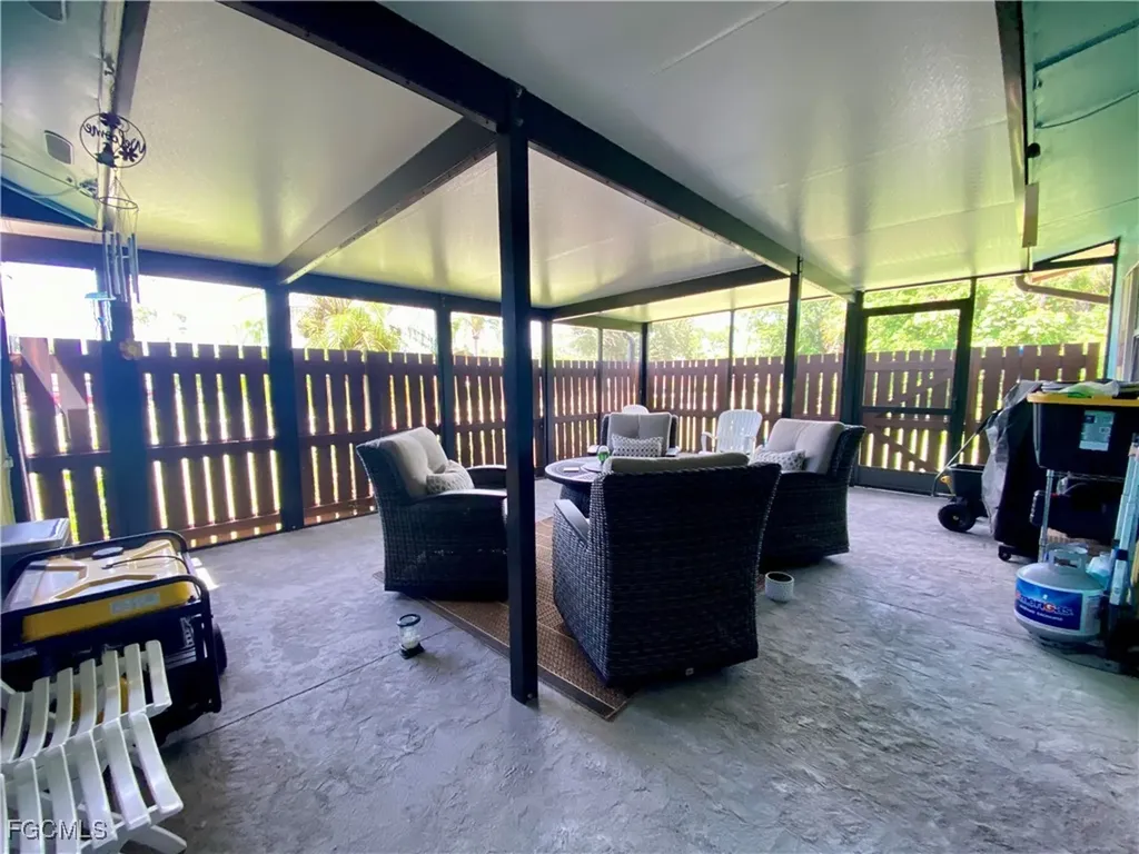 5647 Foxlake Drive North Fort Myers FL 33917