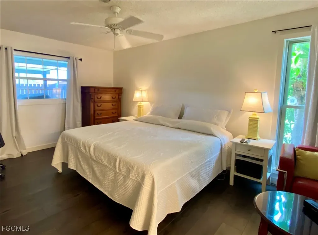 5647 Foxlake Drive North Fort Myers FL 33917