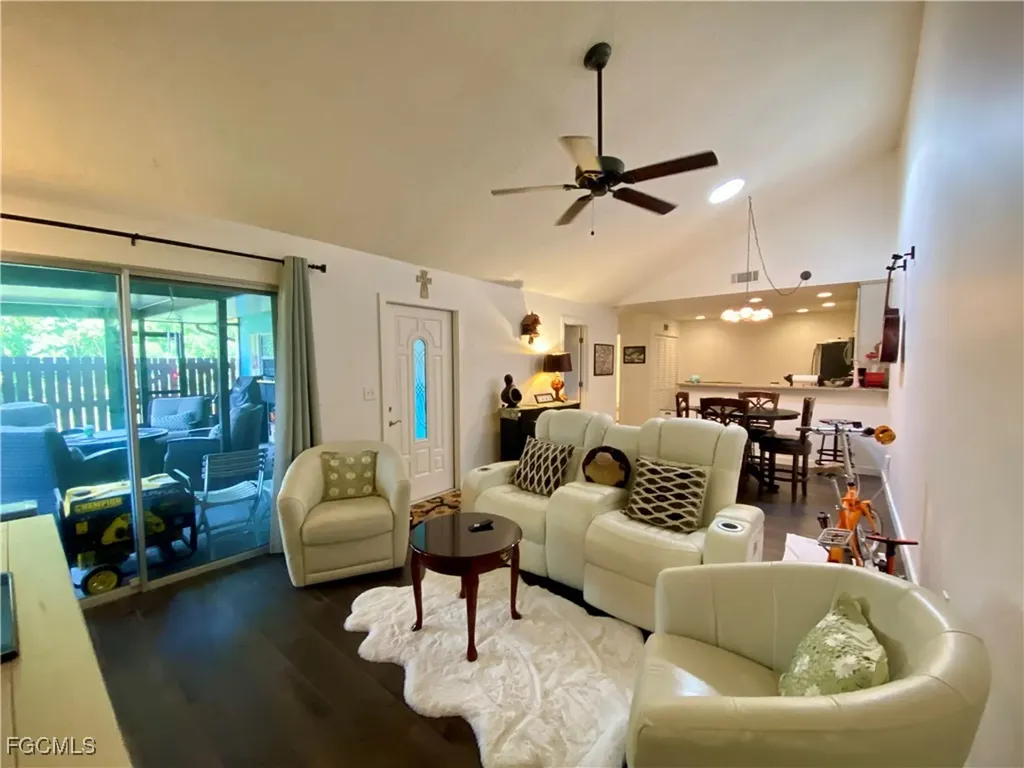 5647 Foxlake Drive North Fort Myers FL 33917