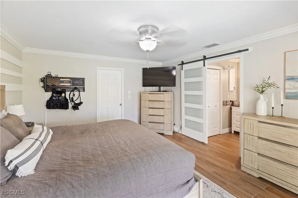 1726 SE 2nd Street Cape Coral FL 33990