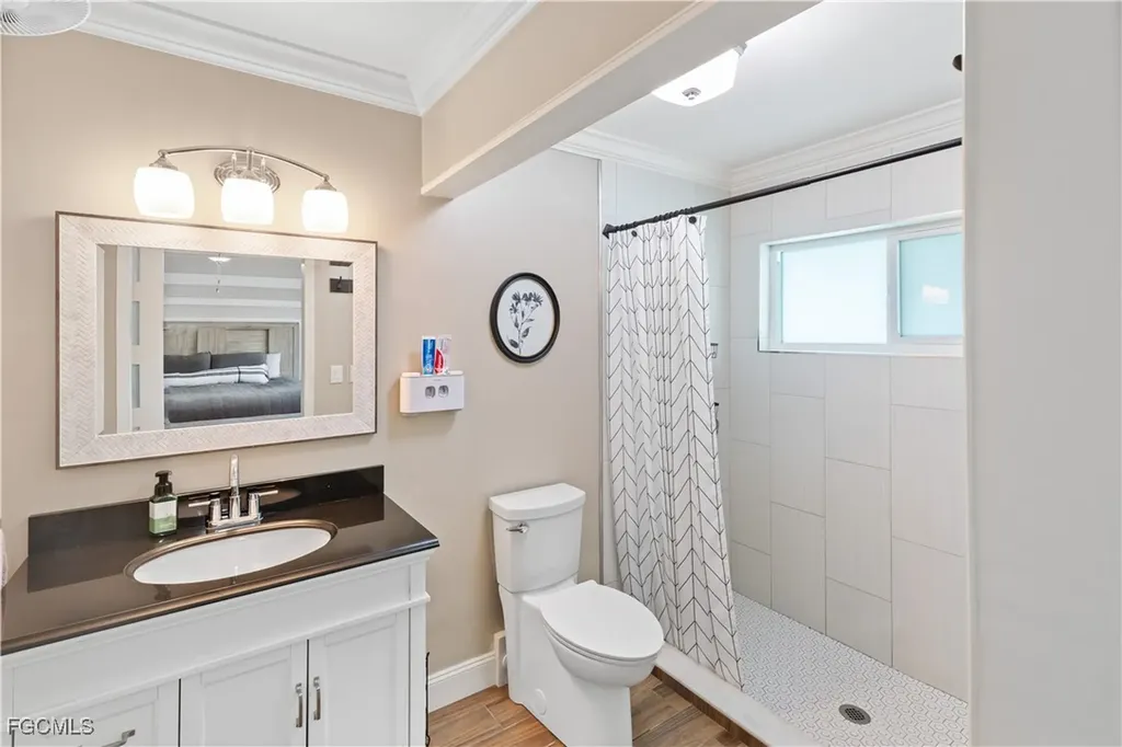 1726 SE 2nd Street Cape Coral FL 33990