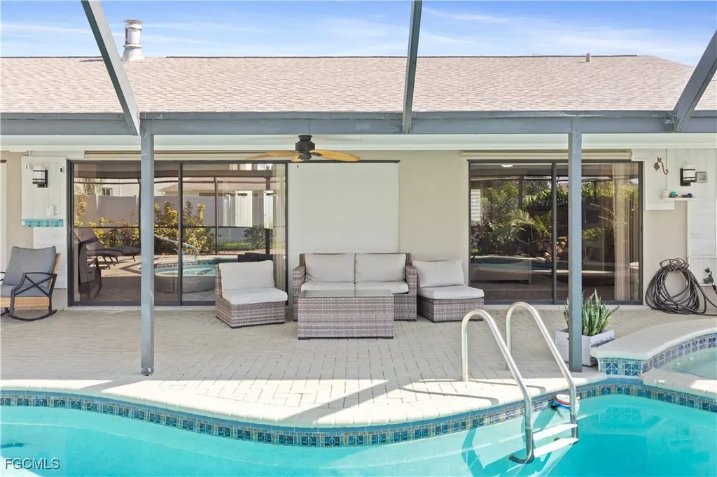 1726 SE 2nd Street Cape Coral FL 33990