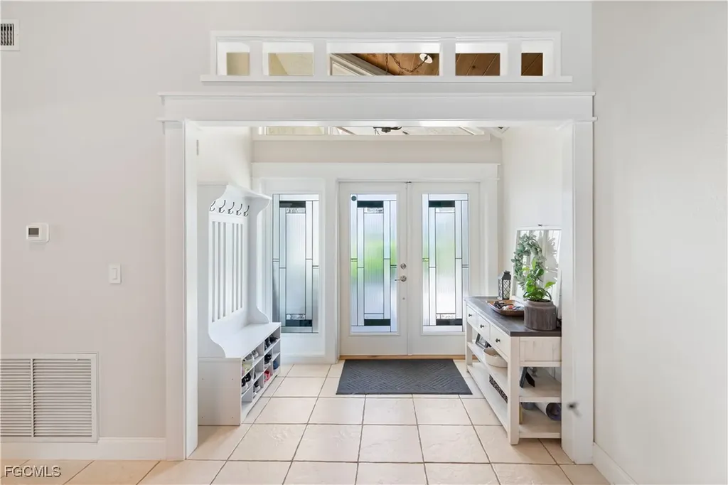 1726 SE 2nd Street Cape Coral FL 33990