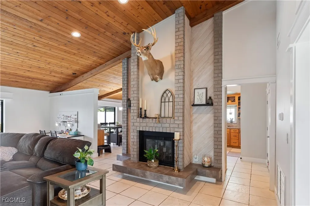 1726 SE 2nd Street Cape Coral FL 33990