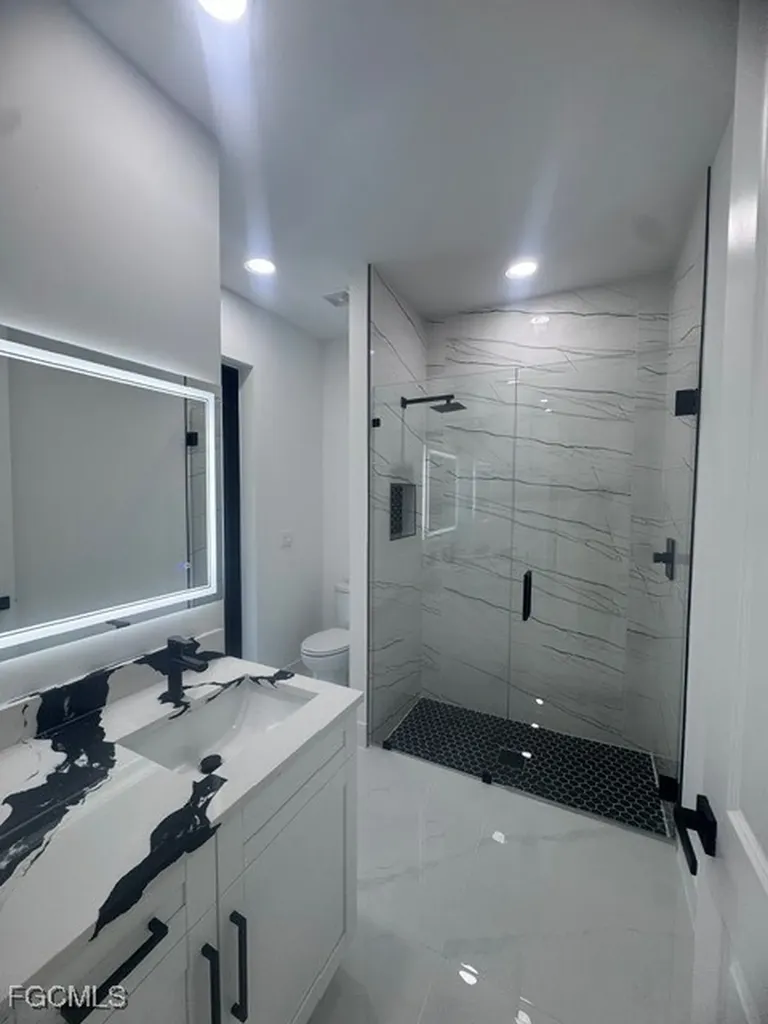 1023 Kismet Parkway W Cape Coral FL 33993