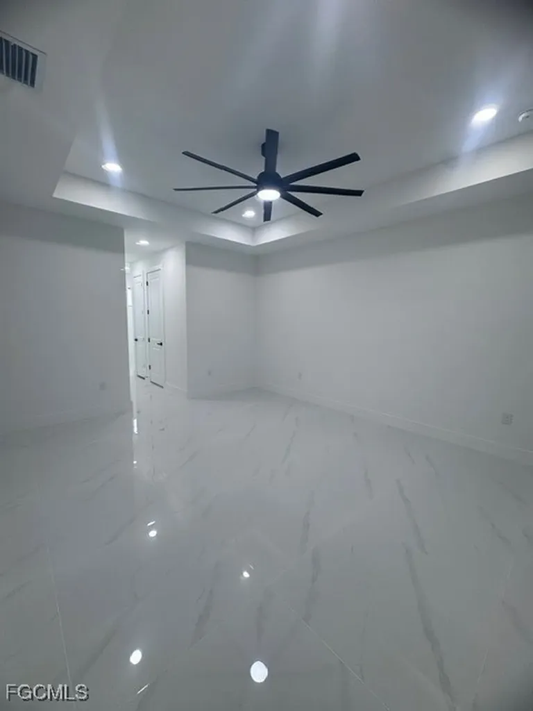 1023 Kismet Parkway W Cape Coral FL 33993