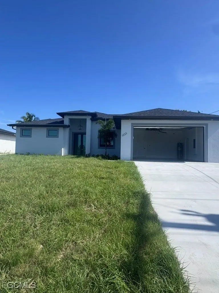 1023 Kismet Parkway W Cape Coral FL 33993